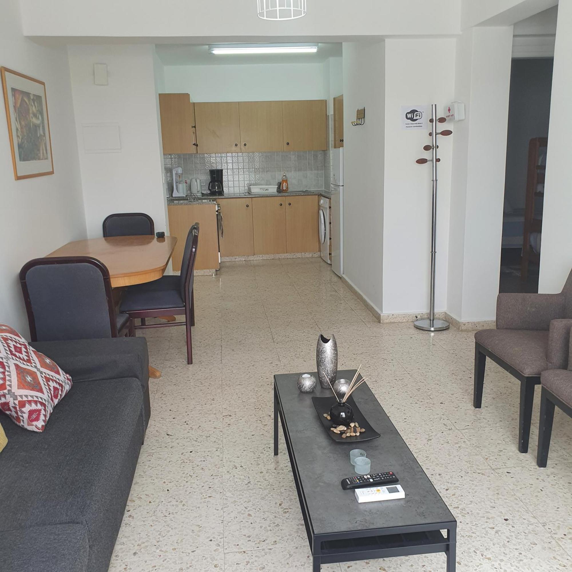 G&E Harbour Apartments Latzi Exterior foto
