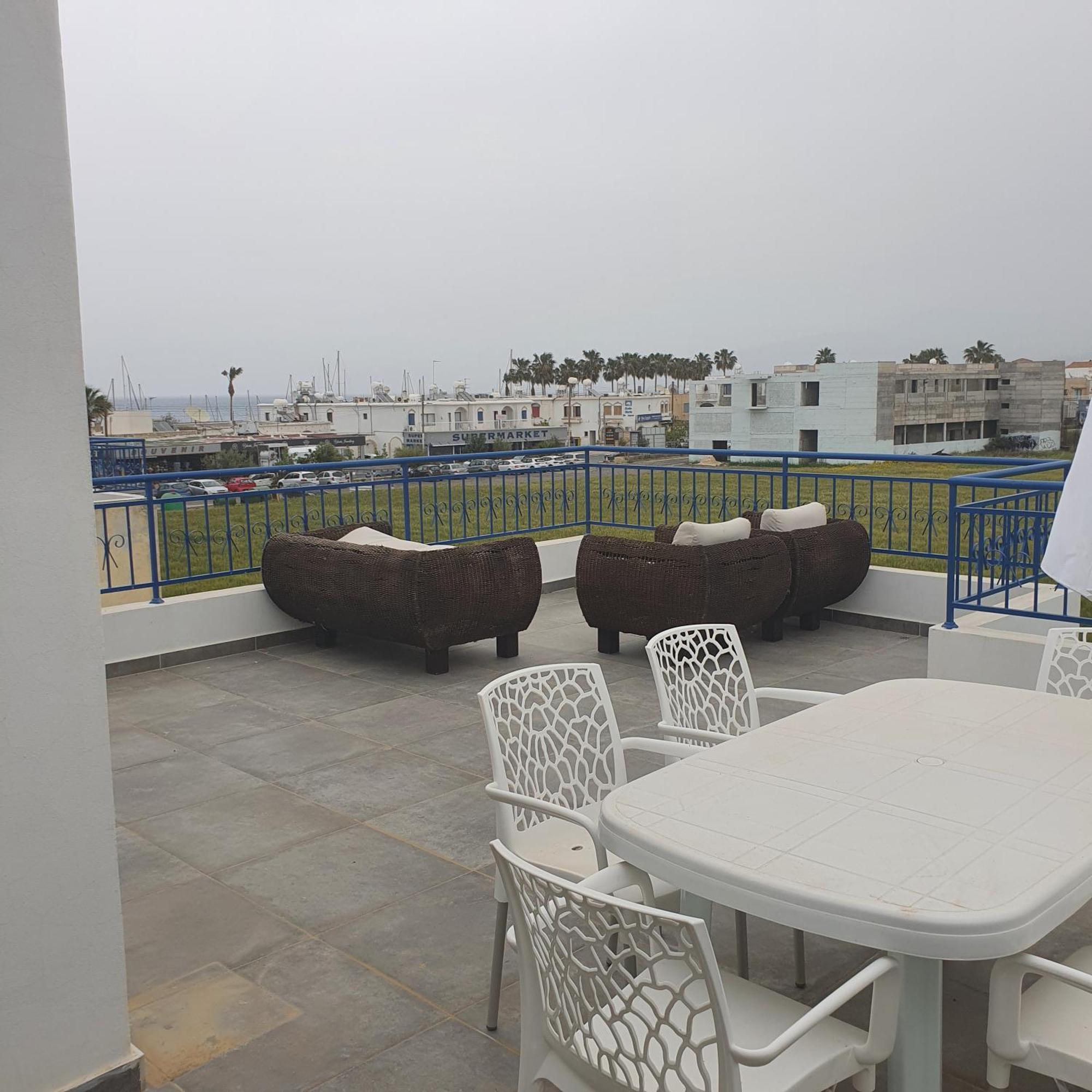 G&E Harbour Apartments Latzi Exterior foto