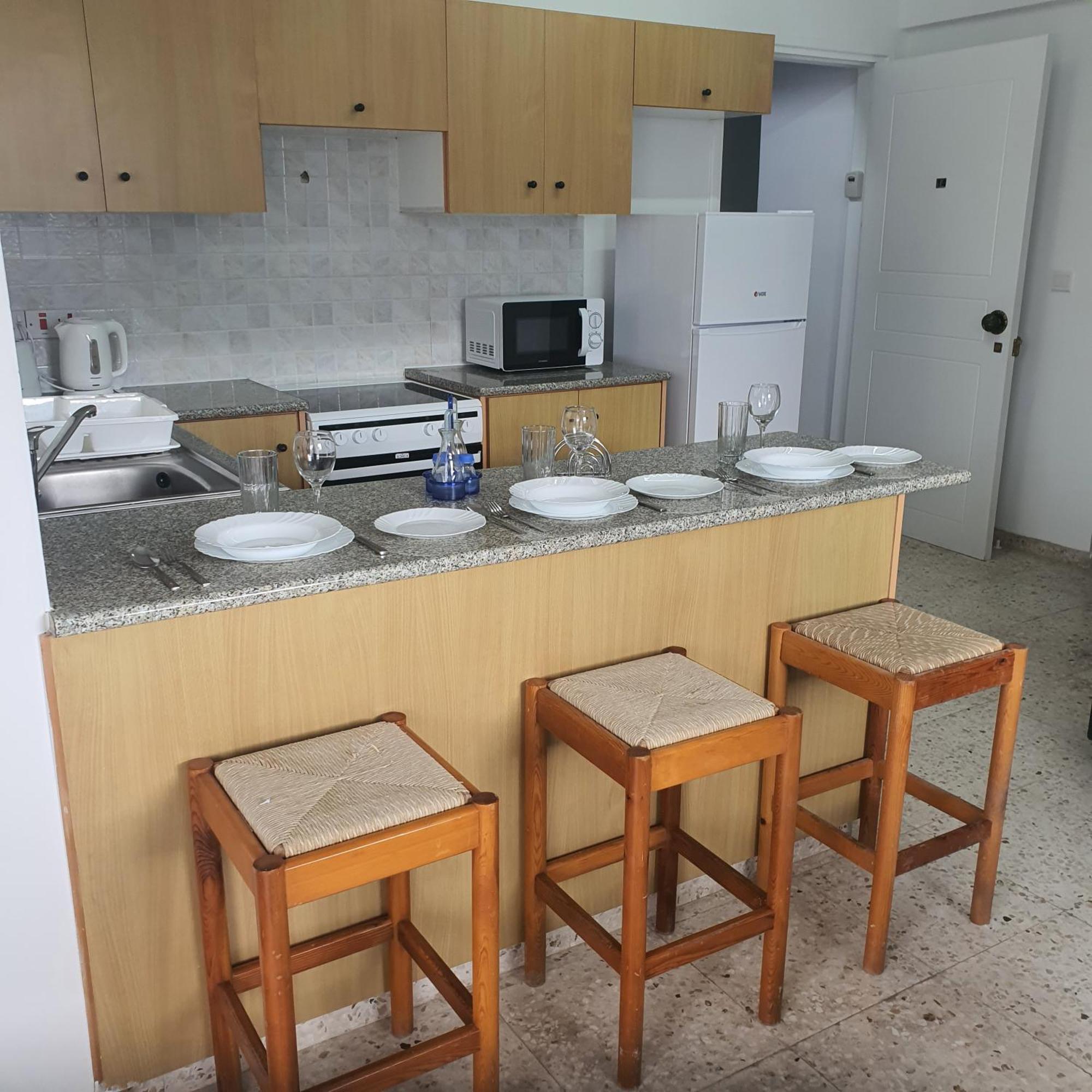 G&E Harbour Apartments Latzi Exterior foto